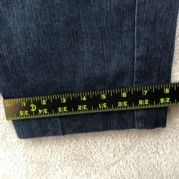 2 Dockers Womens Capri Jeans Size 4P Lot Of Two Mid Rise Curvy Blue Denim Crop - Picture 7 of 12